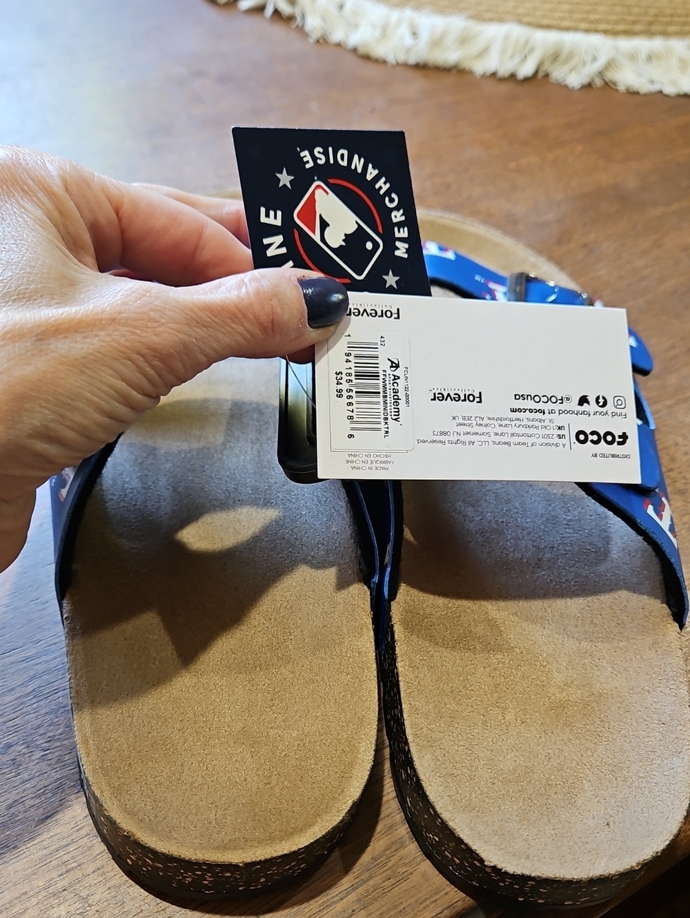These blue Texas Rangers double-buckle sandals by FOCO - Picture 5 of 12